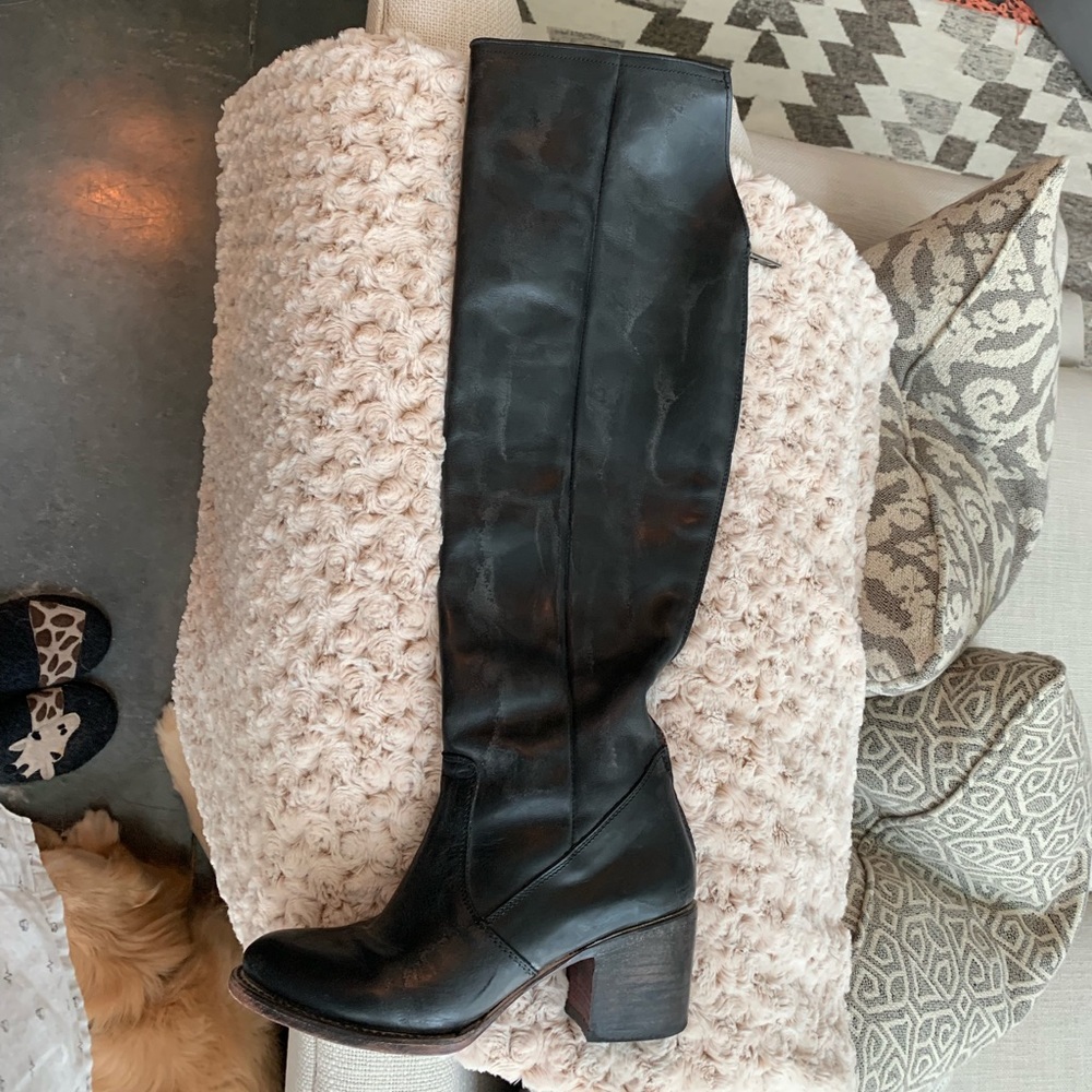 Freebird size 8 cameo over the knee boots